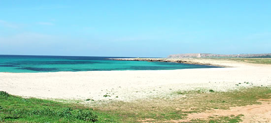 spiaggia di sabbia makari